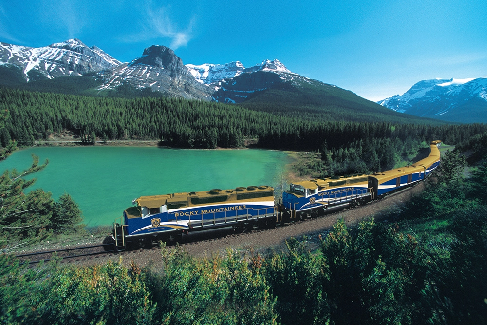 Tren Rocky Mountaineer viajes a Canadá